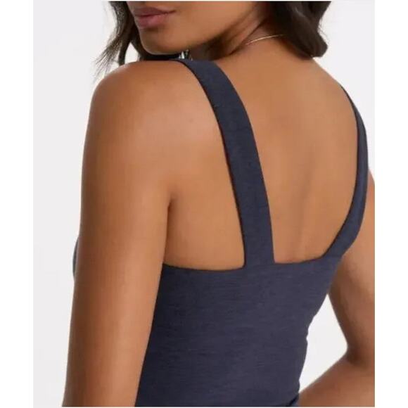 Vuori Elevation Square Neck Tank - M - Picture 6 of 6